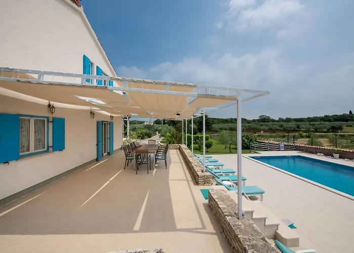 Tanga Villa