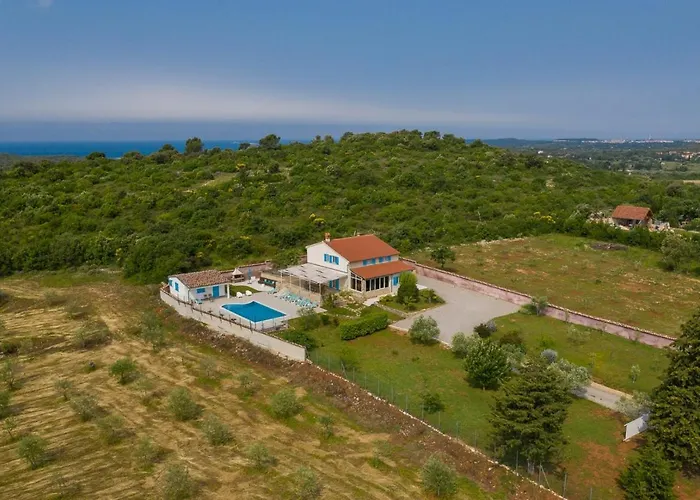 Tanga Villa