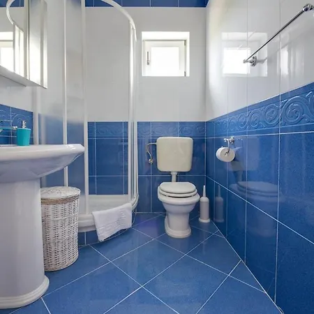 Tanga Villa *