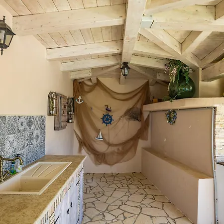 Tanga Villa