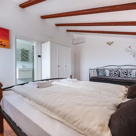Tanga Villa